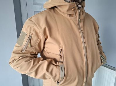Army soft shell Khaki Jacket. Size L