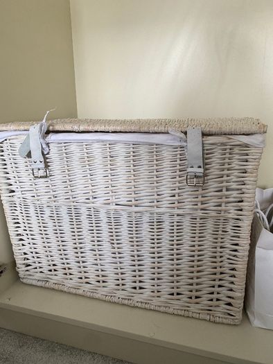 Large White Wicker Stoage Basket
