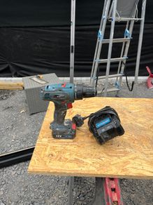 Erbauer Cordless drill
