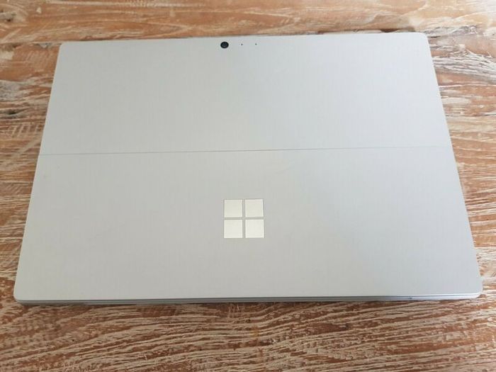 Microsoft Surface Pro 6 Intel i7-8650U 16GB RAM 1TB SSD Win 11 Pro Tablet
