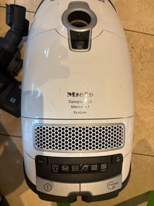 Miele vacuum for parts / repair