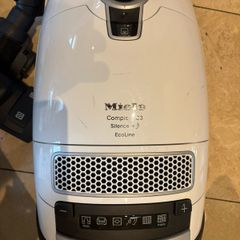 Miele vacuum for parts / repair