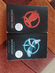 Suzanne Collins: Hunger Games Catching Fire + Mockingjay