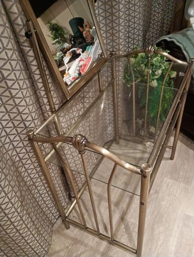 dressing table