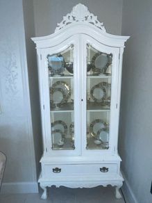 White display cabinet