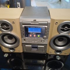 JVC cd,tuner and cassette player