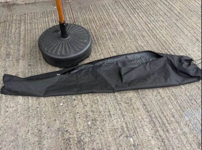 Diameter 3m Solid hardwood Garden Parasol with heavy-duty Base