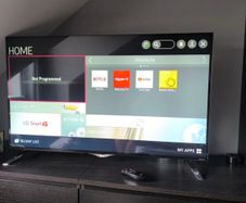LG Smart 4k Ultra HD TV 49"