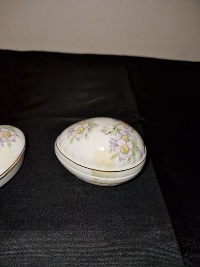 2 Royal Tara Trinket boxes