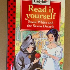 Vintage Ladybird Book Snow White and the Seven Dwarfs