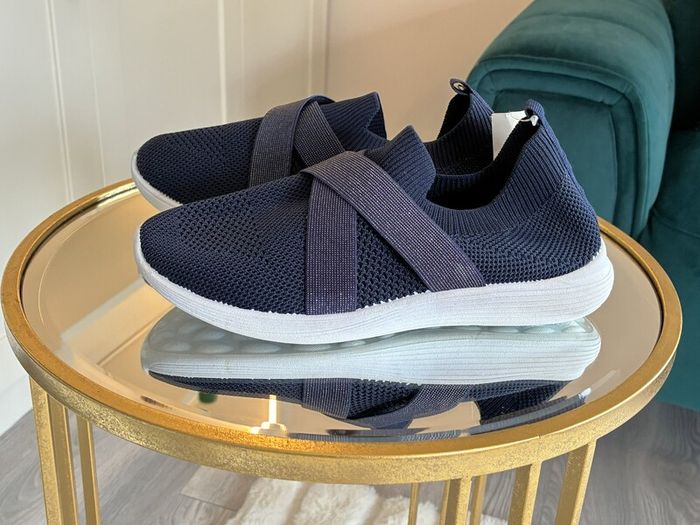 Brand-new Ladies Navy Memory Foam Casual Sneakers from Tex