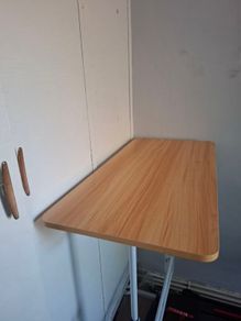 Standing desk