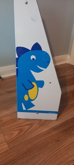 kids book case