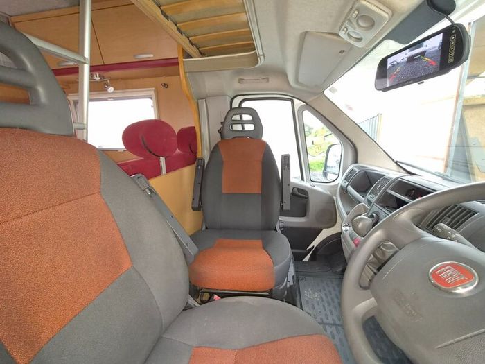 Camper