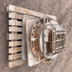 Manhole cover