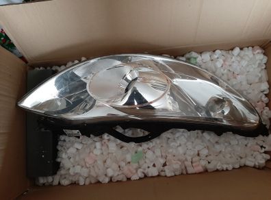 Peugeot headlight