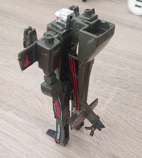 Super Gobot Warpath. Vintage Bandai Singapore 1985 5.5"-6.5" in Very Good Condition.