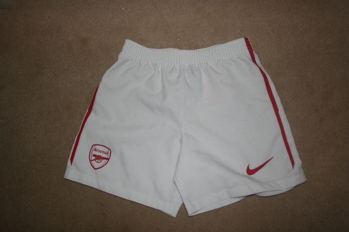 Arsenal Football Shorts and Socks Age 4 - 5 Years