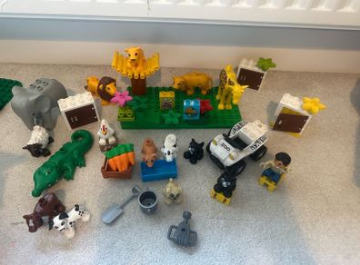 Lego Duplo Wild/Farm animal and accessories bundle