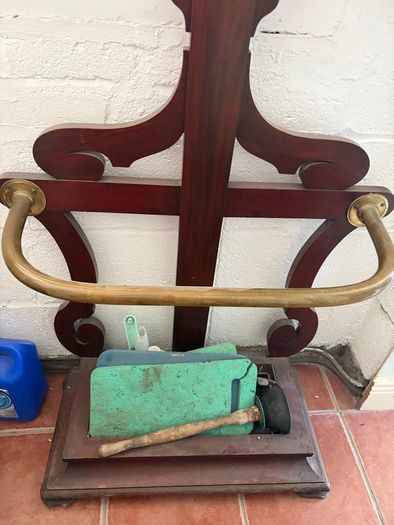 coat stand