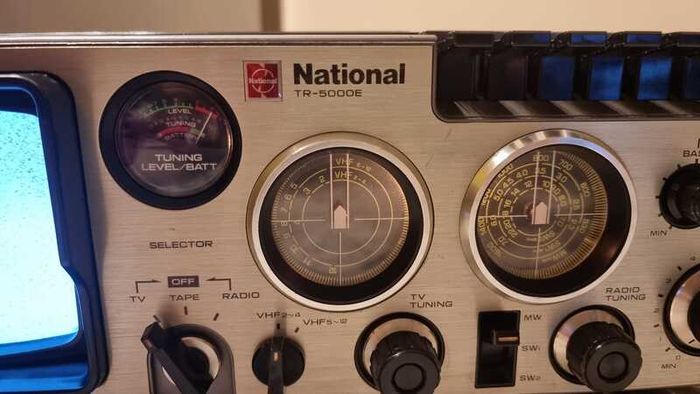 From 1977 National TR-5000E -  TV / RADIO MW - SW1 - SW2 / Cassette Recorder, All function working good.