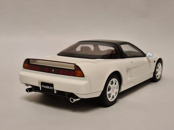 Honda NSX Type-r Otto mobile 1/18 New In Box