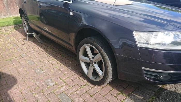 Audi 2.0tdi 140hp BRE engine. A4 b7 a6 c6 2.0tdi oil pump upgrade kit, injectors, turbo, clutch, R18 sline wheels, EGR, alternator, parts, leather seats, breaking