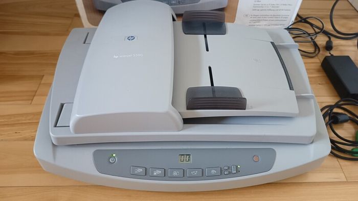 hp Scanjet 5590 (Digital Flatbed Scanner)