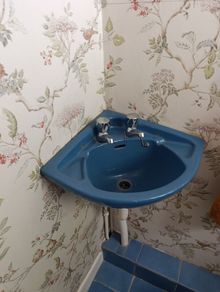 free toilet and corner sink
