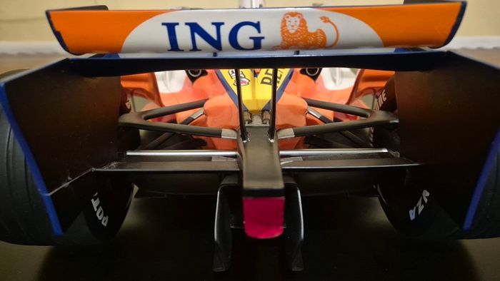 A 1:6 scale (32 inches long Formula 1 car) limited edition model of the 2007 Season ING Renault R27 F1 Team car