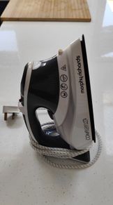 Morphy Richards Comfigrip Steam Iron (2400W)