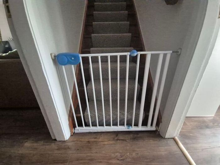 Baby gate