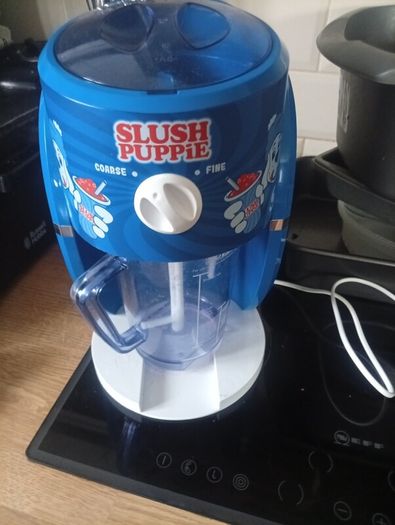 Slushie maker