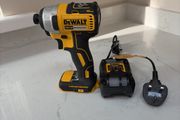 De Walt Brushless 18v &amp; Charger