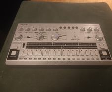 Drum Machine Behringer RD-6