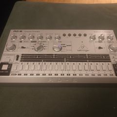 Drum Machine Behringer RD-6