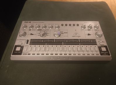 Drum Machine Behringer RD-6