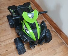 Xracer suit child 3 to 6 year old unwanted gift.can deliver