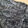 womens 7 for all mankind jeans grey patterned stretchy Size W26 L32 Image 5