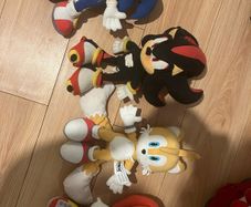 Sonic shadow tails knuckles plushies
