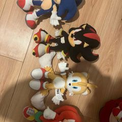 Sonic shadow tails knuckles plushies