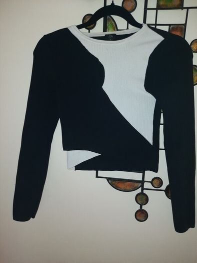 River Island Crop Long Sleeved Top UK 8 - January Clearance