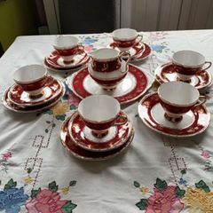 Gladstone red and gold tea set