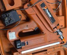 First fix nail gun