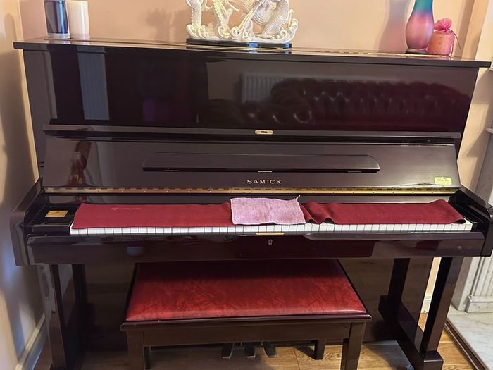 Samick Imperial German Scale Piano
