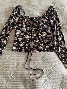 Shein top - Size S
