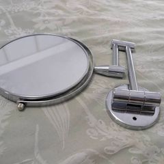 Round bathroom magnifying mirror