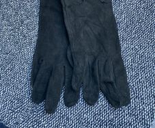 Vintage black suede gloves with cut out detail