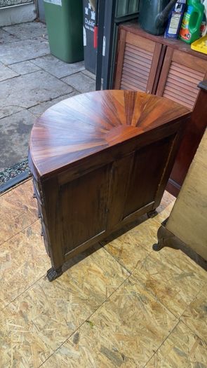 set of drawers