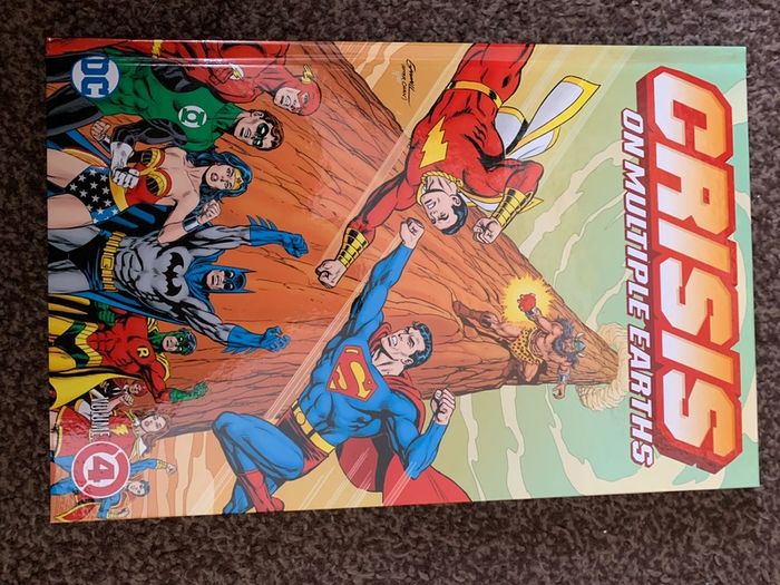 crisis on infinite earths box set
